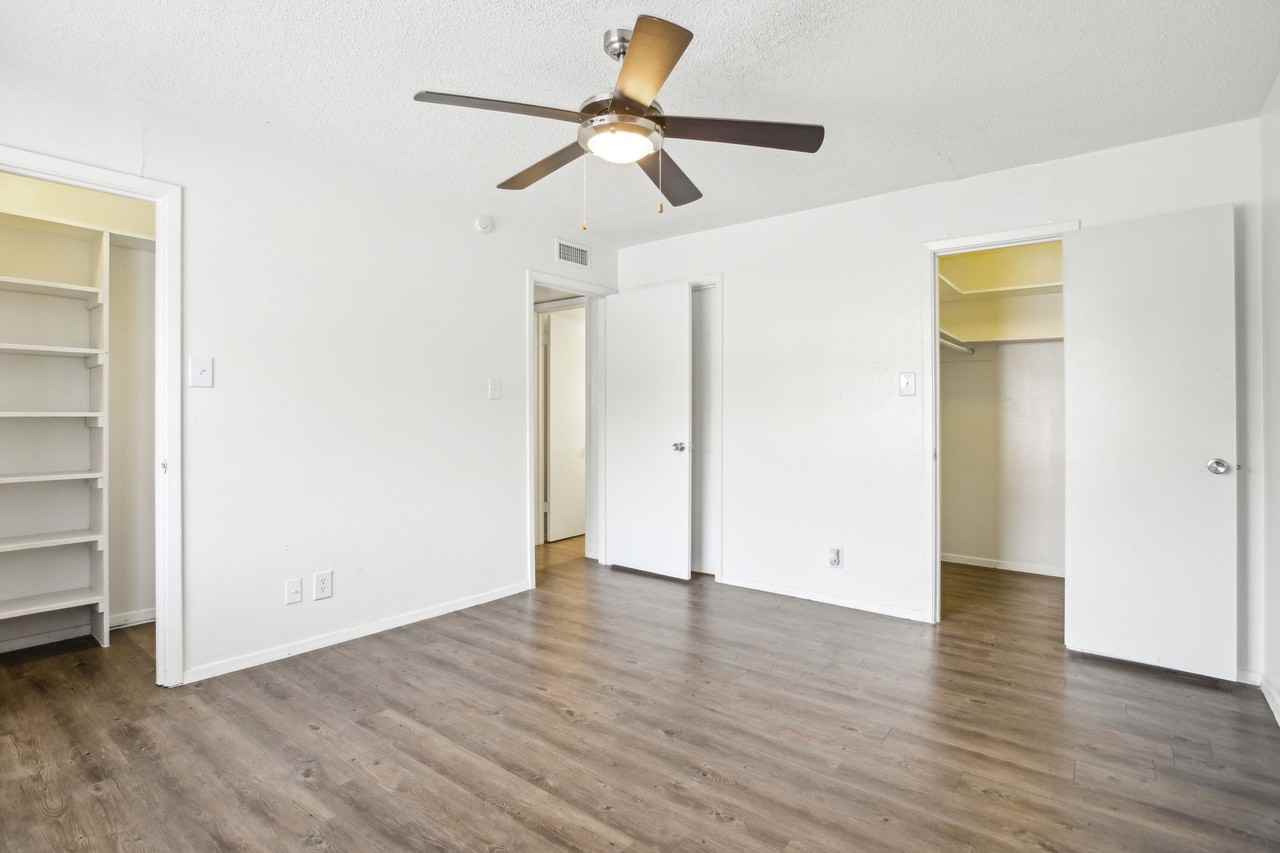 Jewel Apartment Homes - Photo 3 of 20