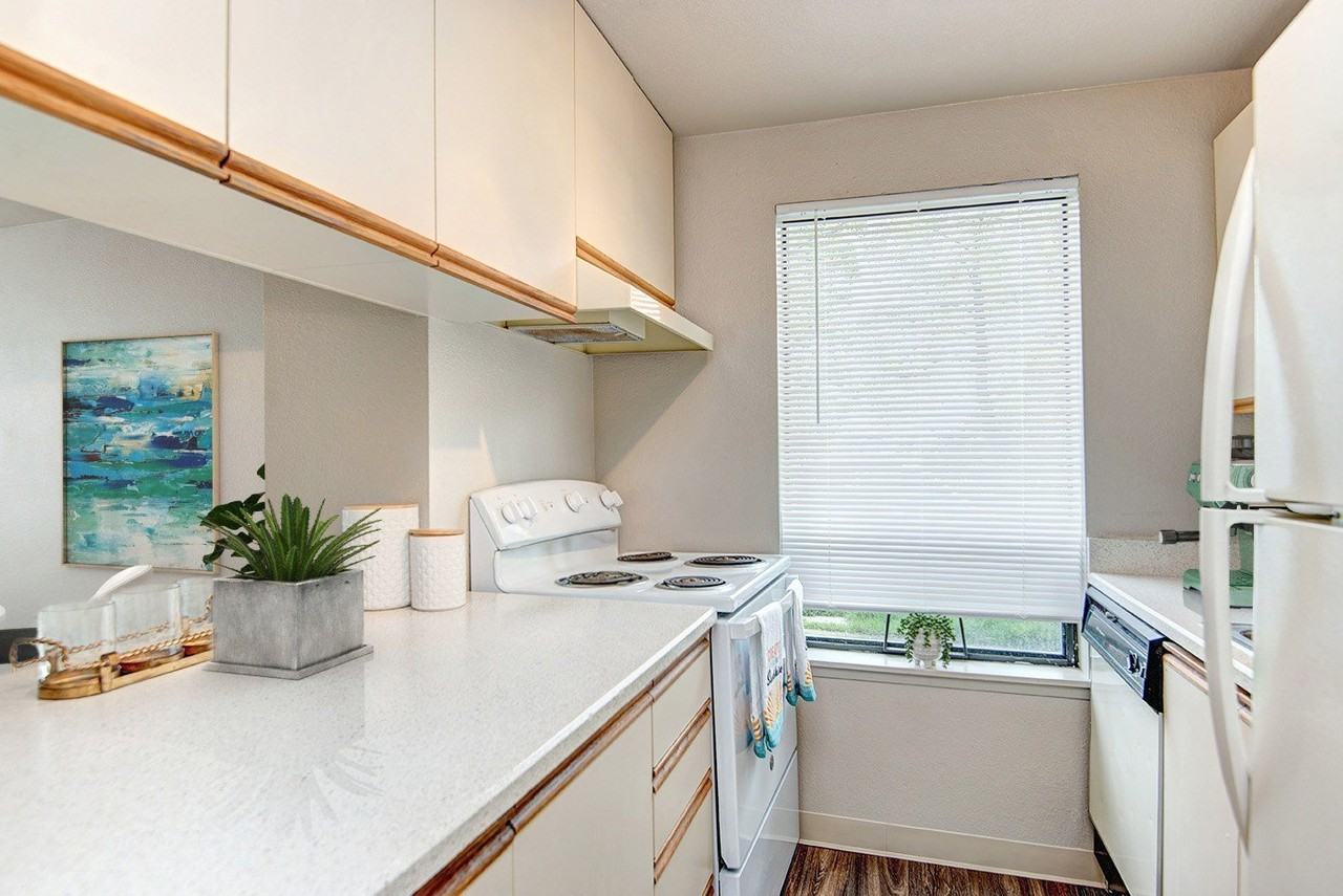 Arabelle Apartments - Photo 4 of 17