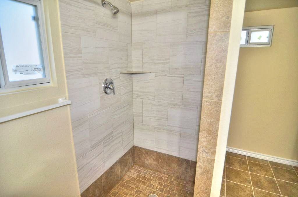 11015 Visalia Dr - Photo 5 of 12