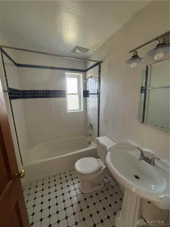 1588 Glenbeck Ave ##A - Photo 7 of 8