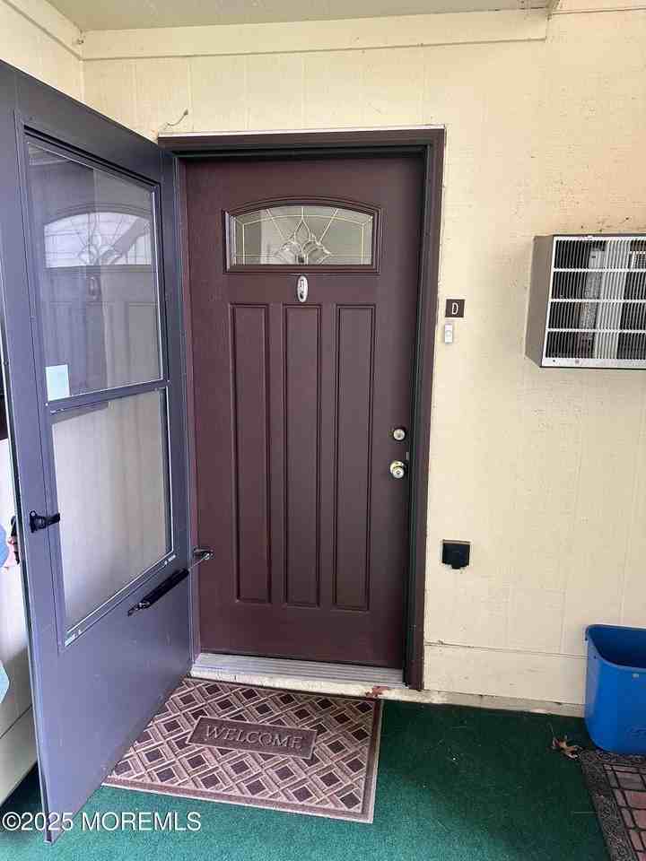 153 Cross Slope Ct - Photo 2 of 17