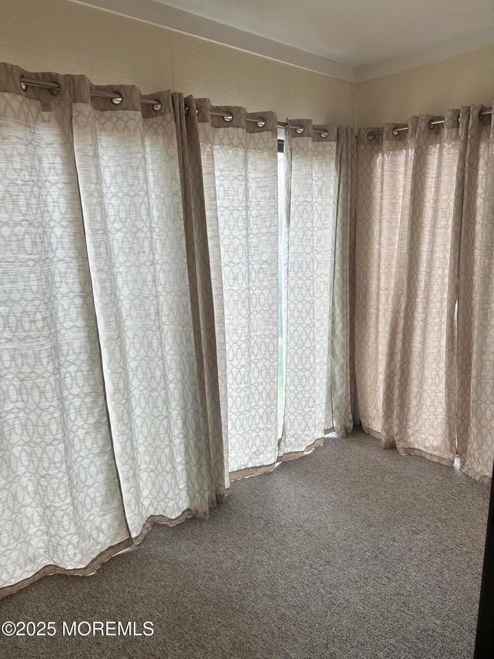 153 Cross Slope Ct - Photo 5 of 17