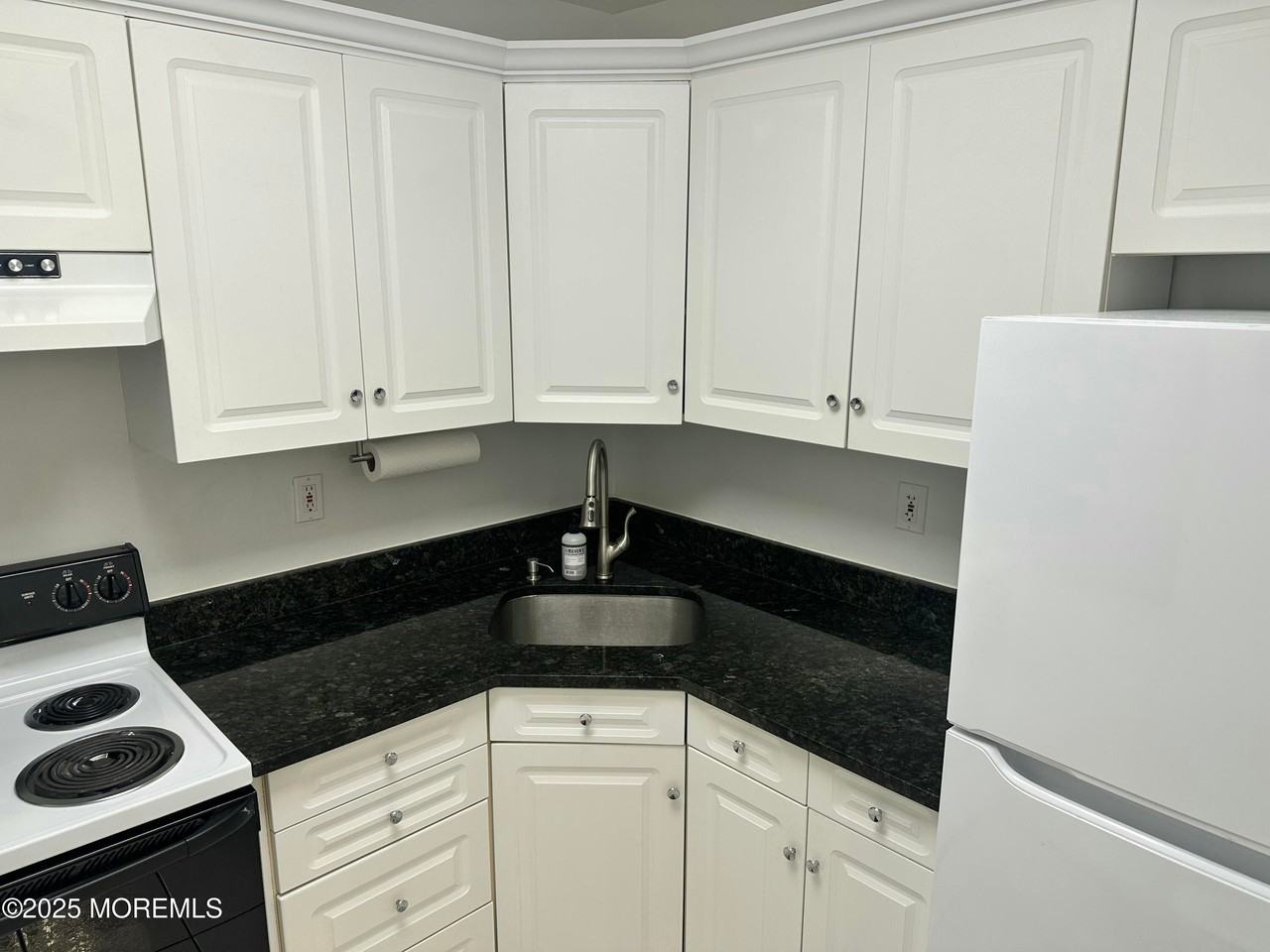 153 Cross Slope Ct - Photo 7 of 17