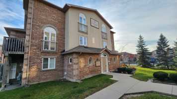 featured image of 17 Cheltenham Road #1