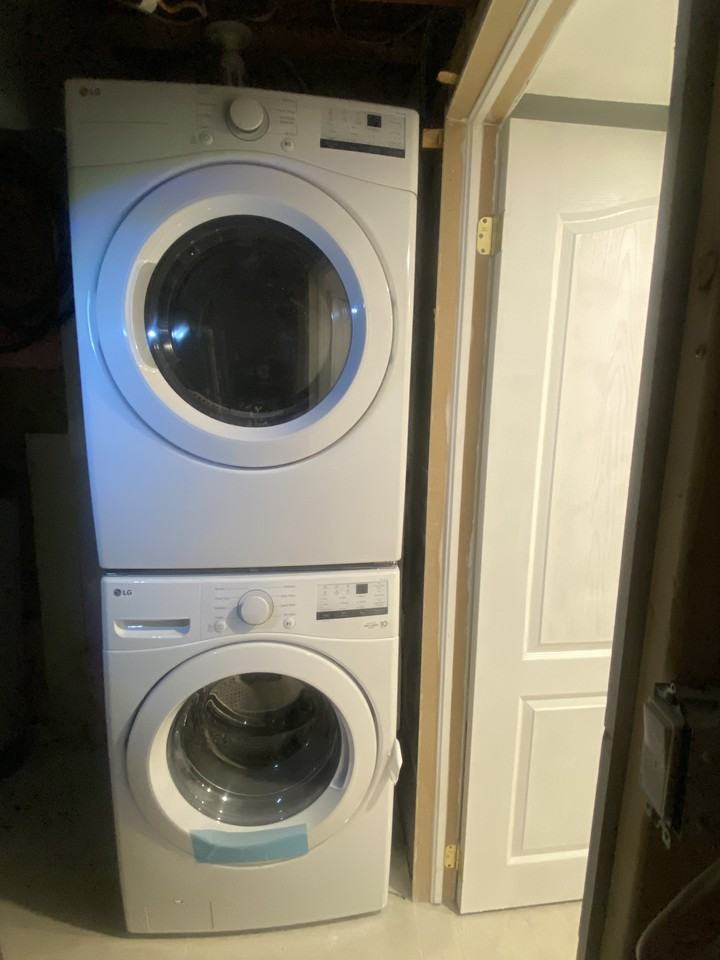 15 Tanvalley Drive #BSMT - Photo 3 of 6