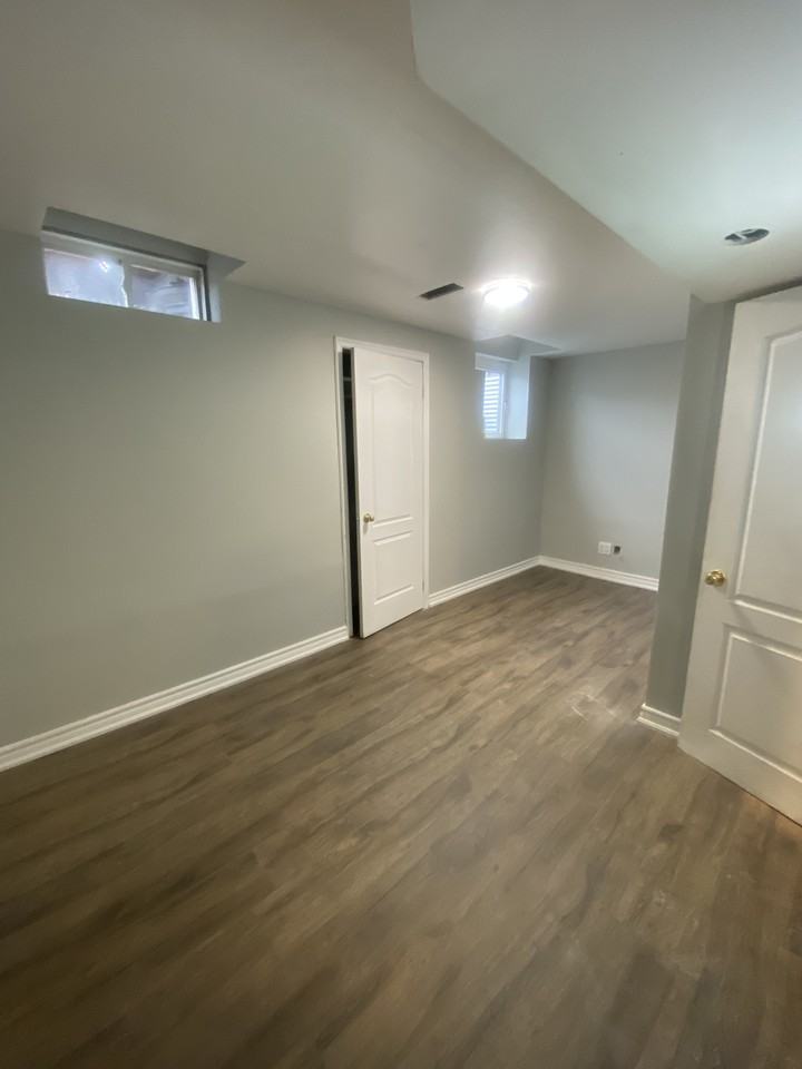 15 Tanvalley Drive #BSMT - Photo 2 of 6