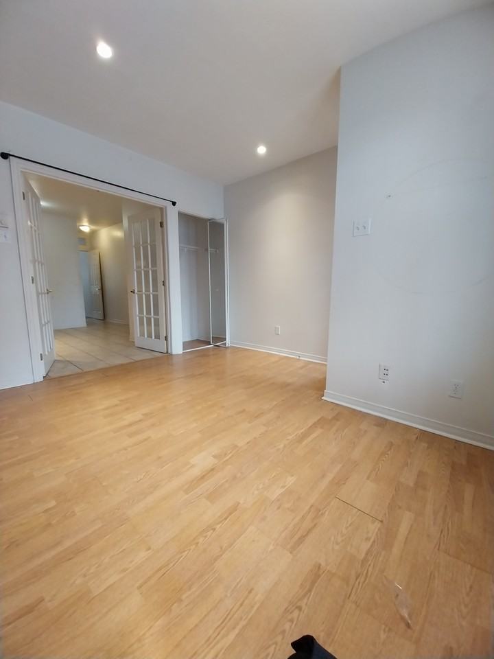 5764 Av De Lorimier #5764 - Photo 3 of 11