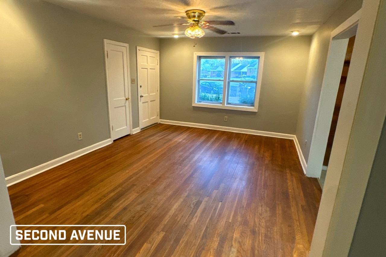 3030 Mccool Ave - Photo 4 of 9
