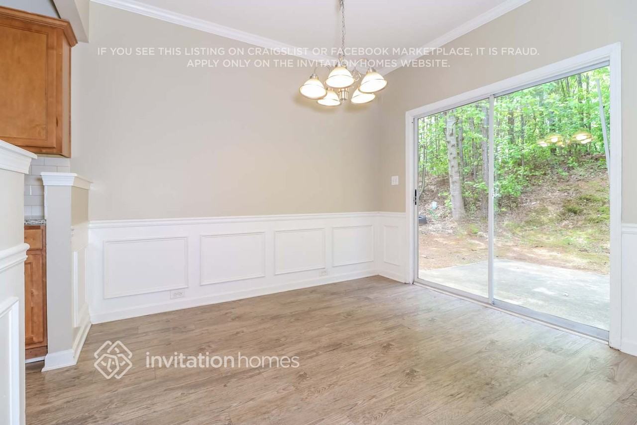 202 Ledgewood Mill Way - Photo 5 of 17