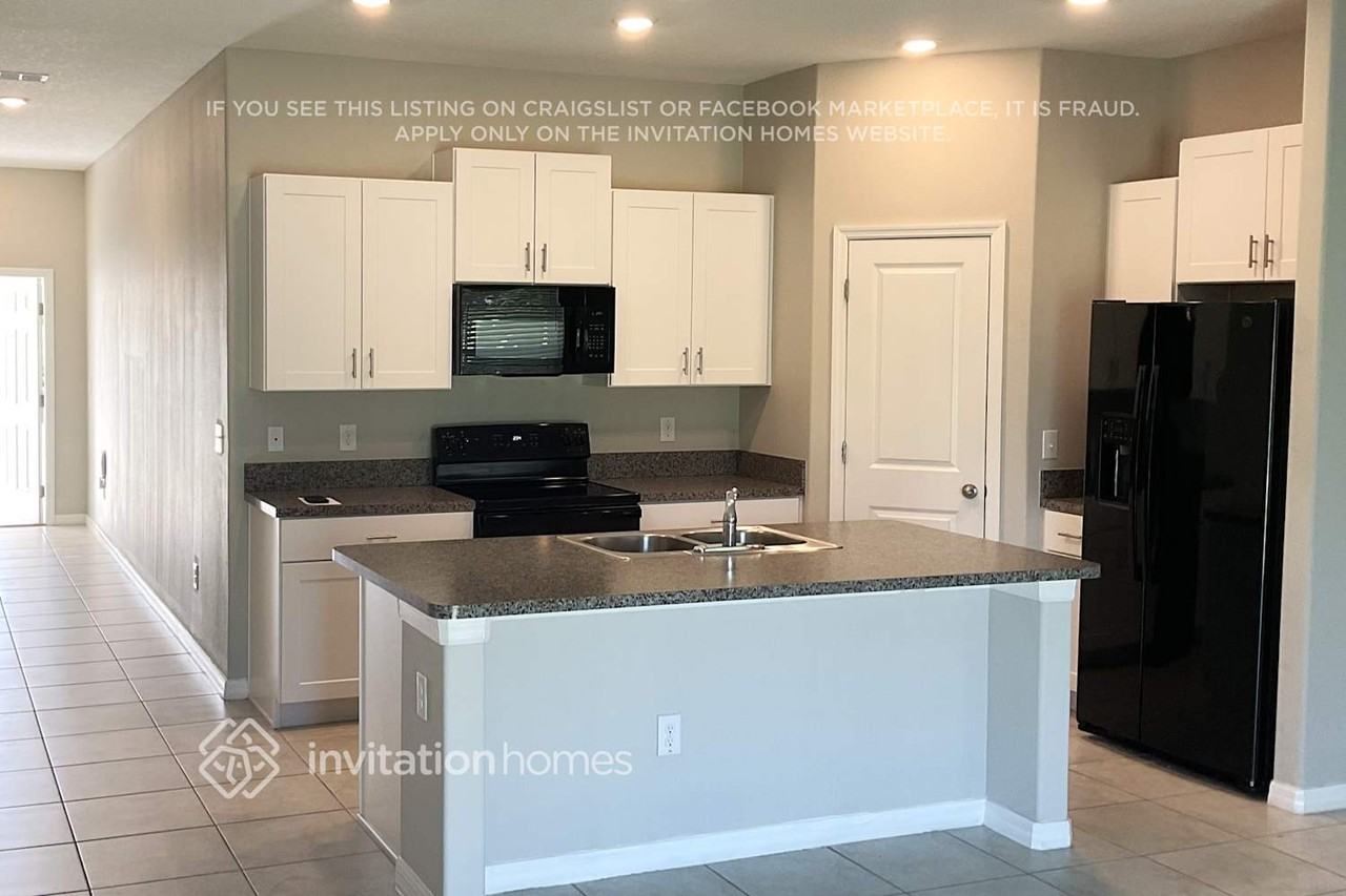 1862 Crinkle Leaf Ct - Photo 3 of 15