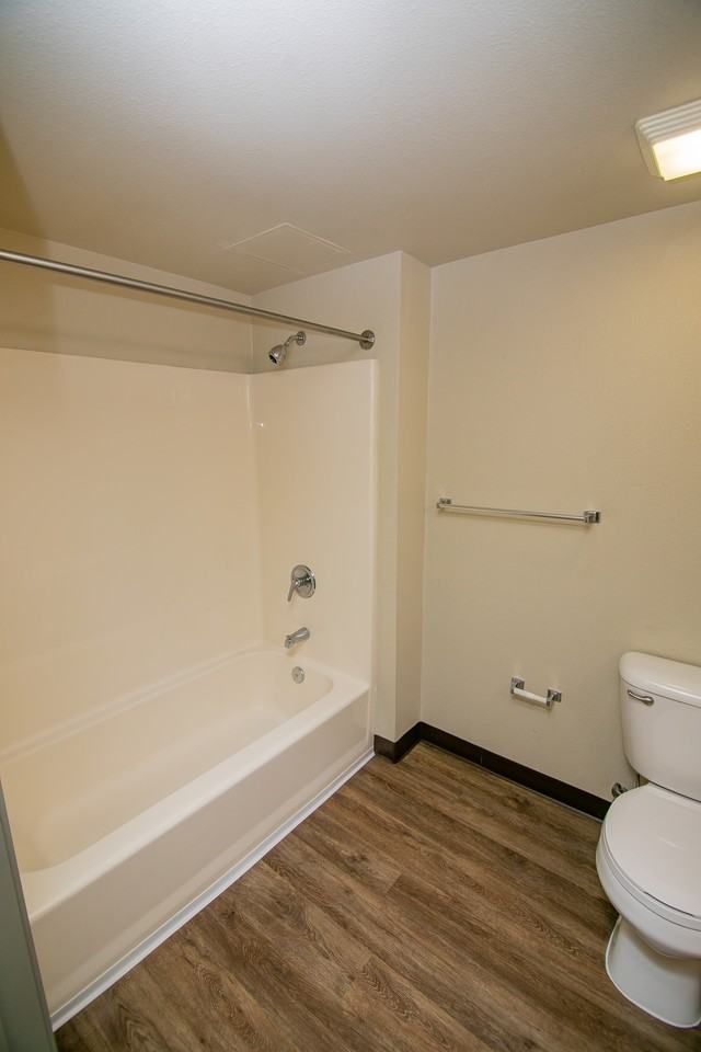 Island Village Apartments - Photo 7 of 23