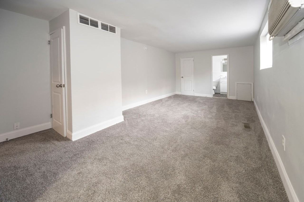 Sandalwood Apartments - Photo 5 of 18