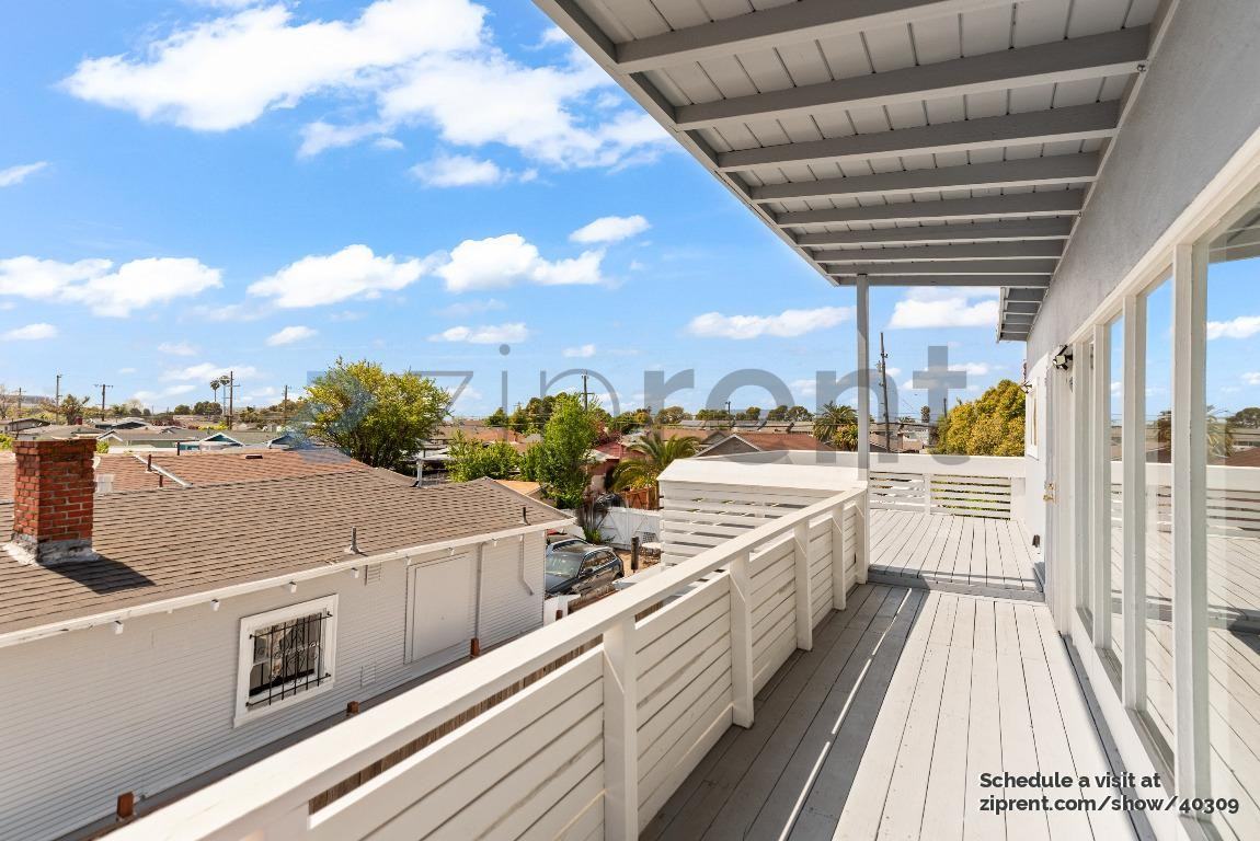 1257 77th Ave - Photo 2 of 25