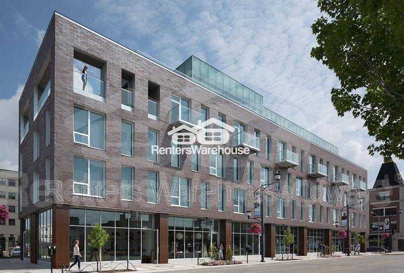 350 E Locust St #403