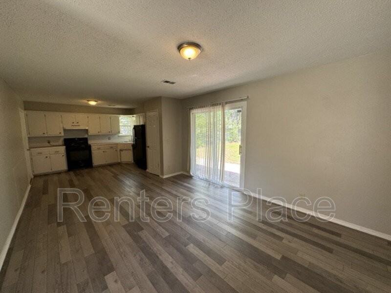 1621 S 118th East Ave - Photo 2 of 7