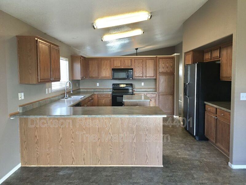17481 Crystal Canyon Blvd - Photo 3 of 12