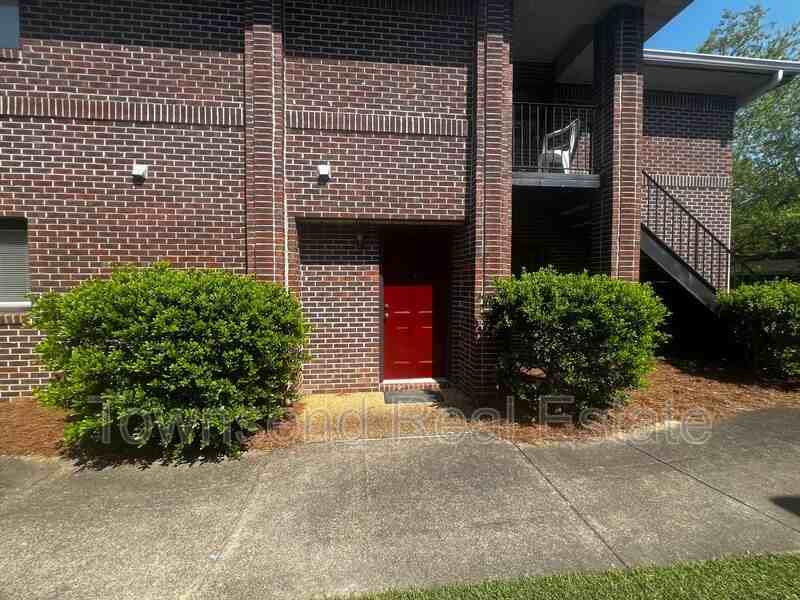 1055 Ancestry Dr - Photo 3 of 25