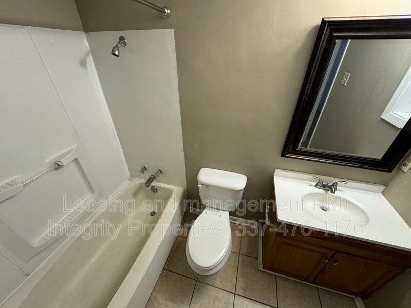 206 Elks Cv #2 - Photo 2 of 9