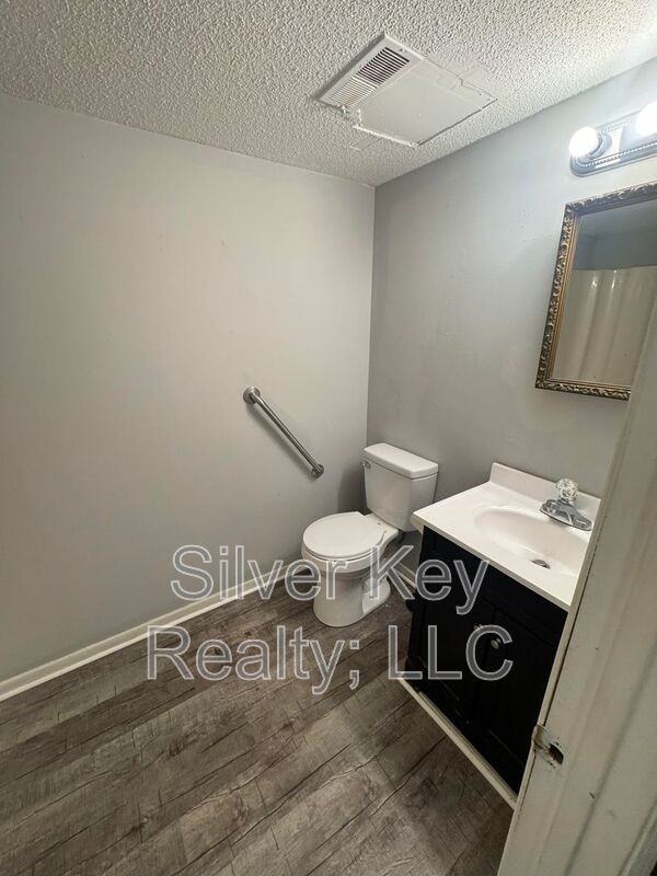 311 Sunset Dr #10 - Photo 7 of 8