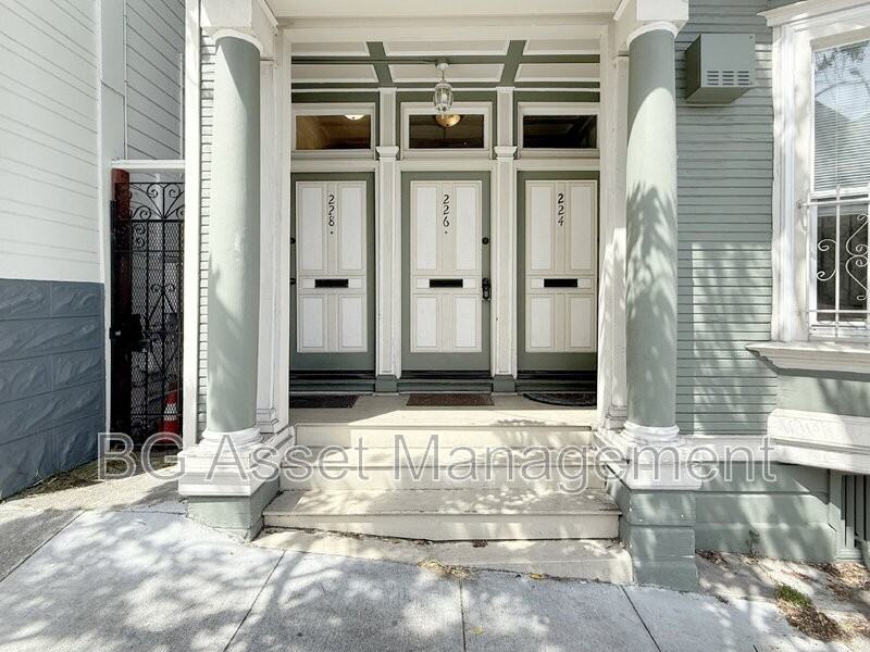 226 Page St - Photo 2 of 24