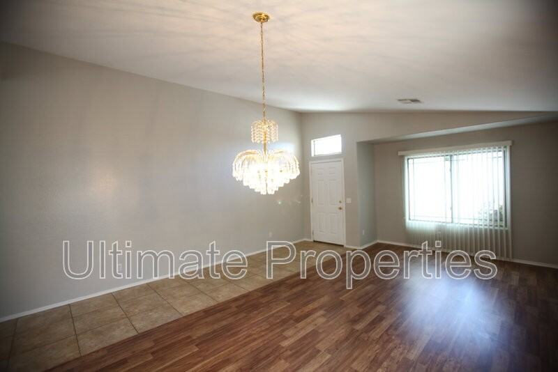 13390 W Watson Ln - Photo 3 of 25