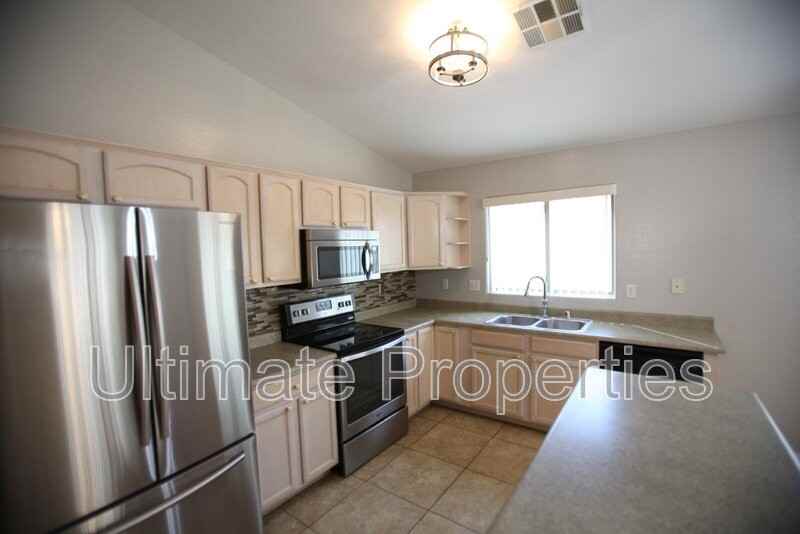 13390 W Watson Ln - Photo 6 of 25