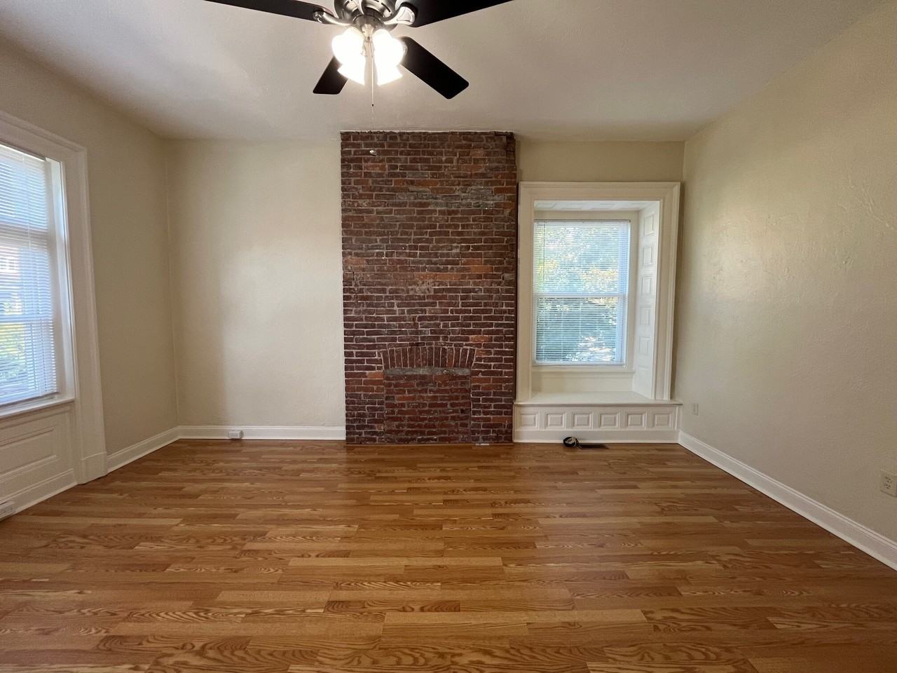 Fairmount 344 - Photo 7 of 24