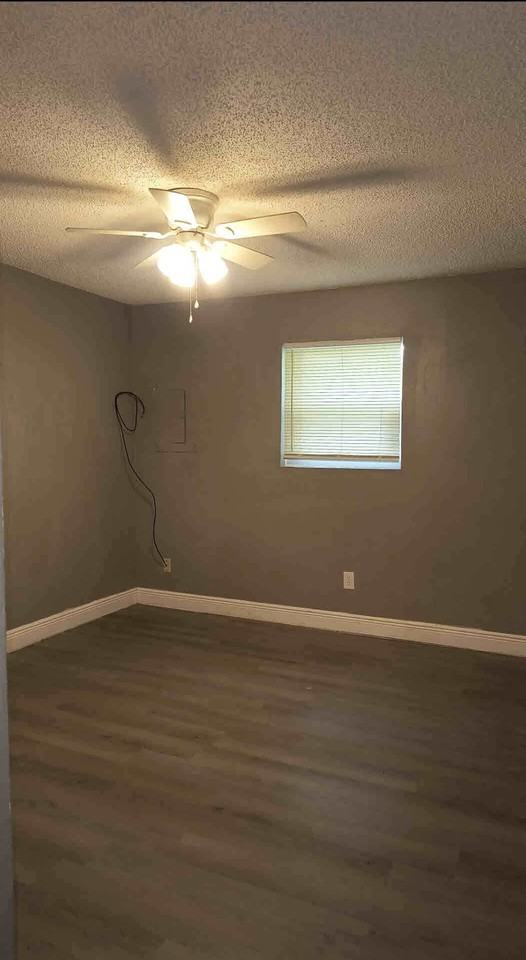 301 West 11th Avenue - Photo 2 of 9