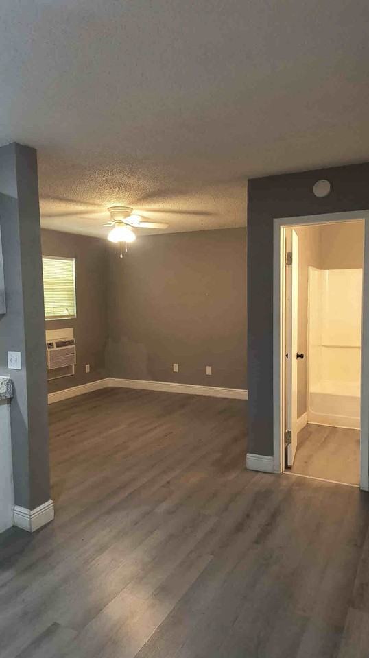 301 West 11th Avenue - Photo 7 of 9