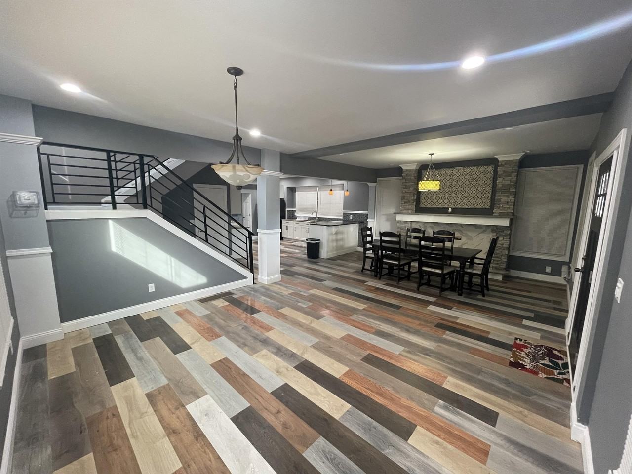 806 E38 - Photo 6 of 11