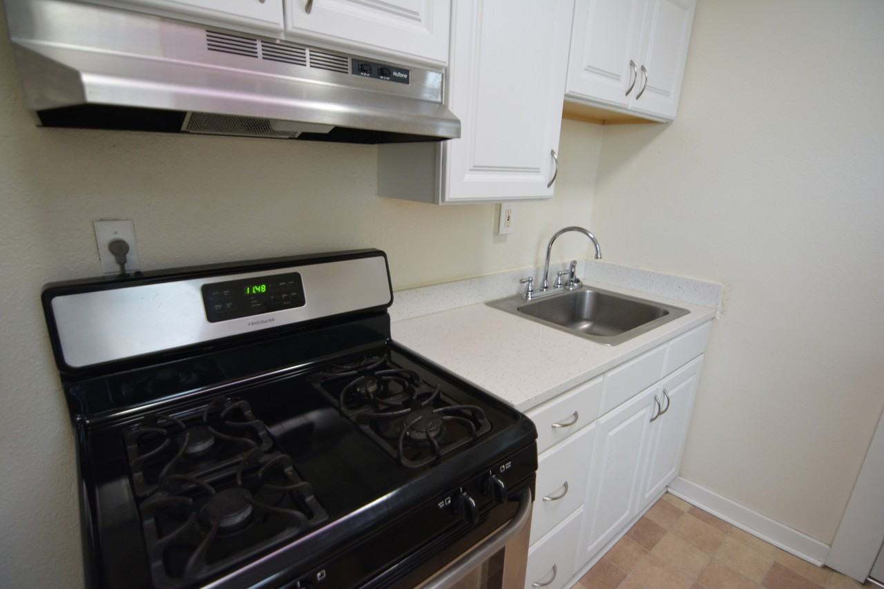 The Schultz - Photo 5 of 11