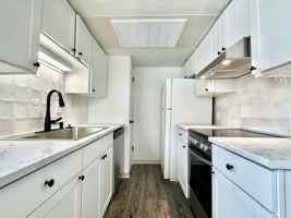 featured image of 1204 N Lbj Dr