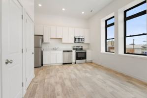 featured image of 402 Main St