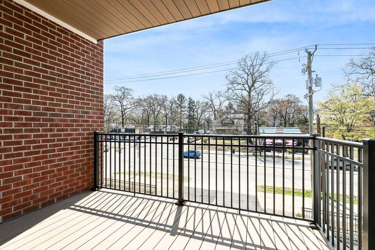 Evelyn - Photo 5 of 50