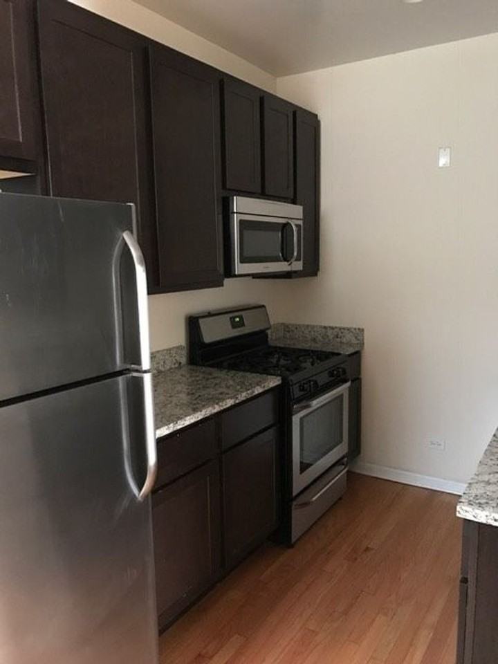 3104-06 W. Ainslie - Photo 2 of 21