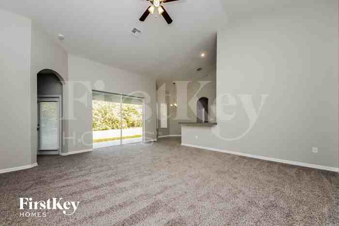 2150 Tybee Rd - Photo 3 of 15