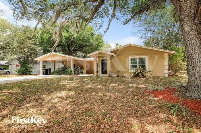 164 Beverly Dr - Photo 2 of 15