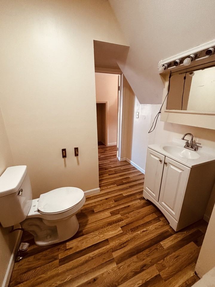 24 Main St #8 - Photo 5 of 8