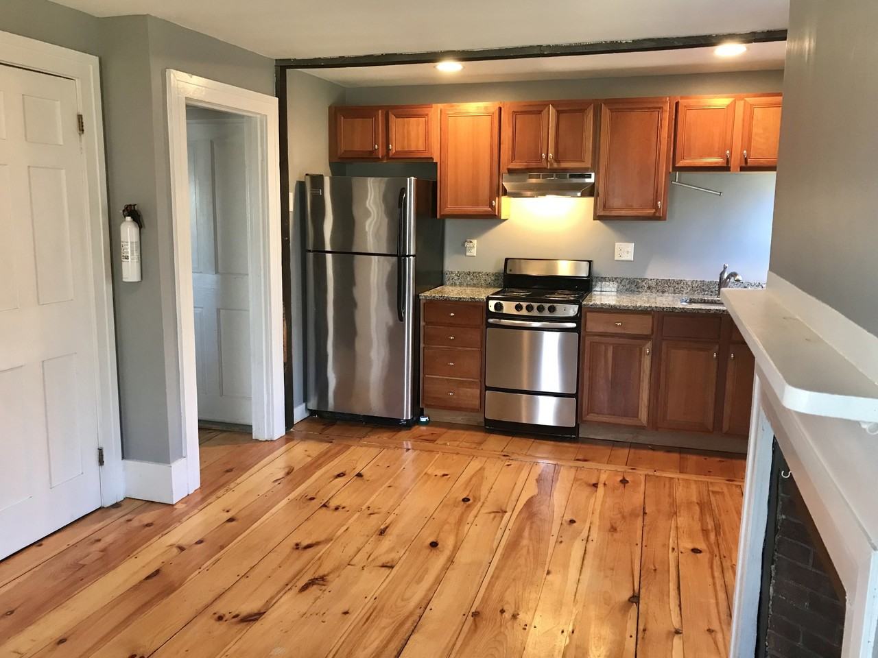 33 Kingston Rd #4 - Photo 2 of 11