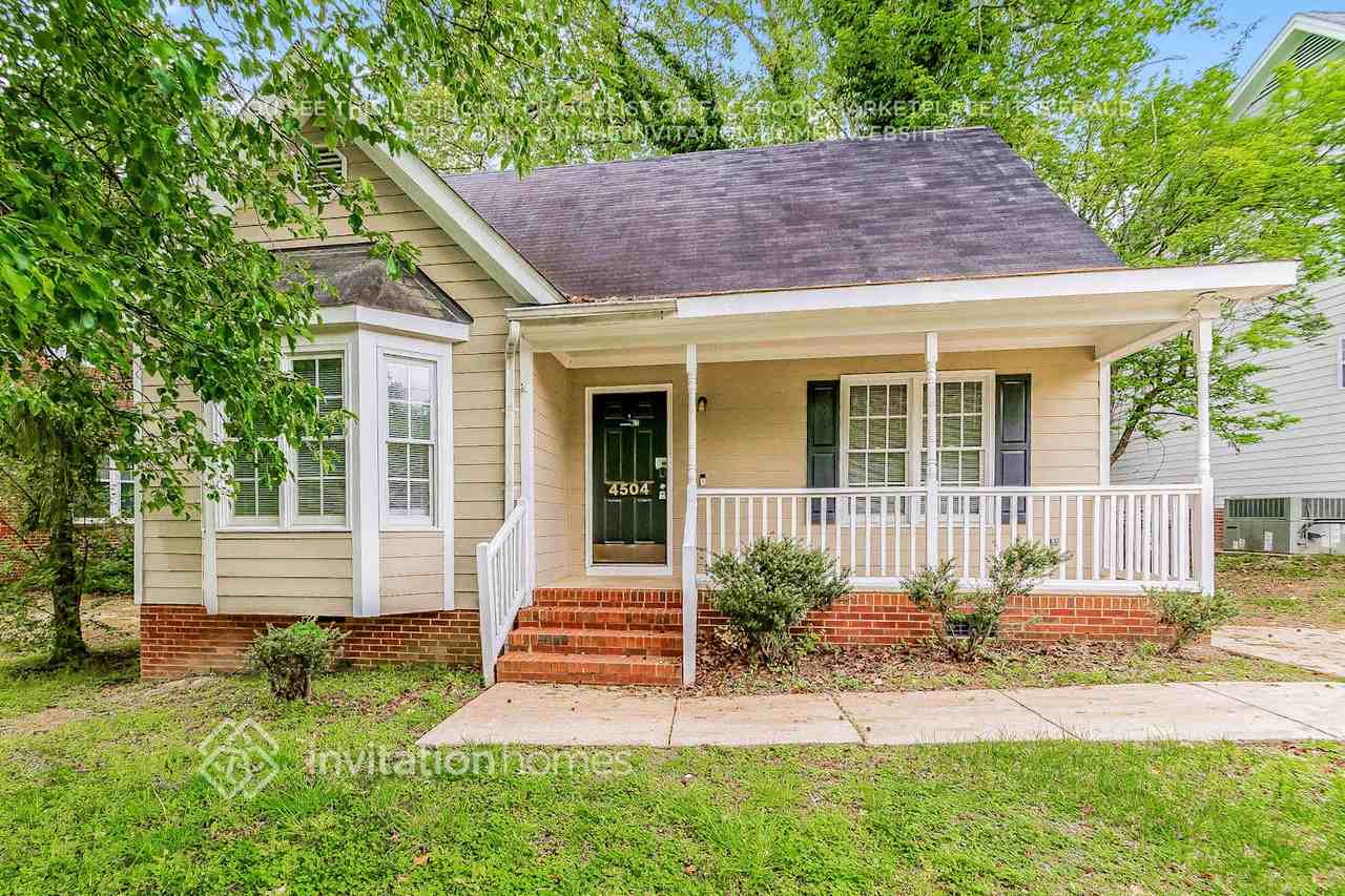 4504 Bartholomew Circle