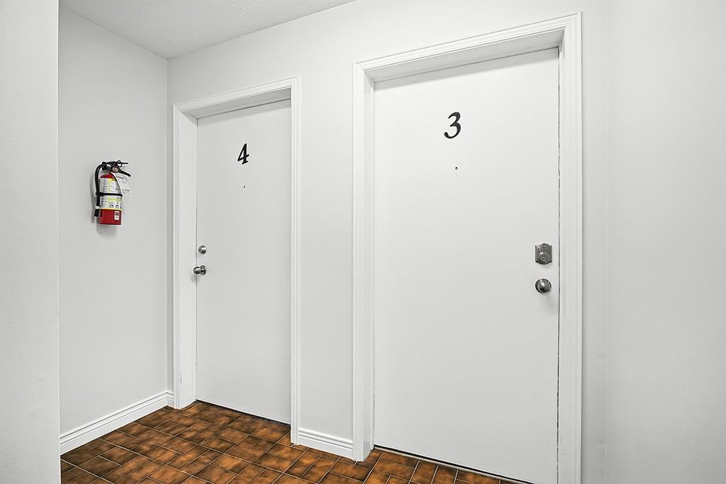 3-486 Victoria Street - Photo 2 of 18