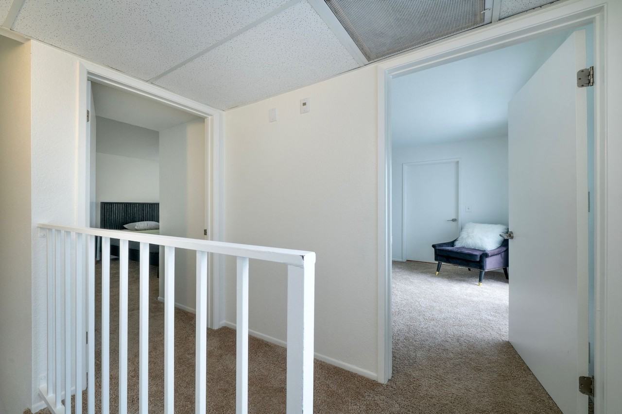 KBC Burbank - Photo 4 of 10