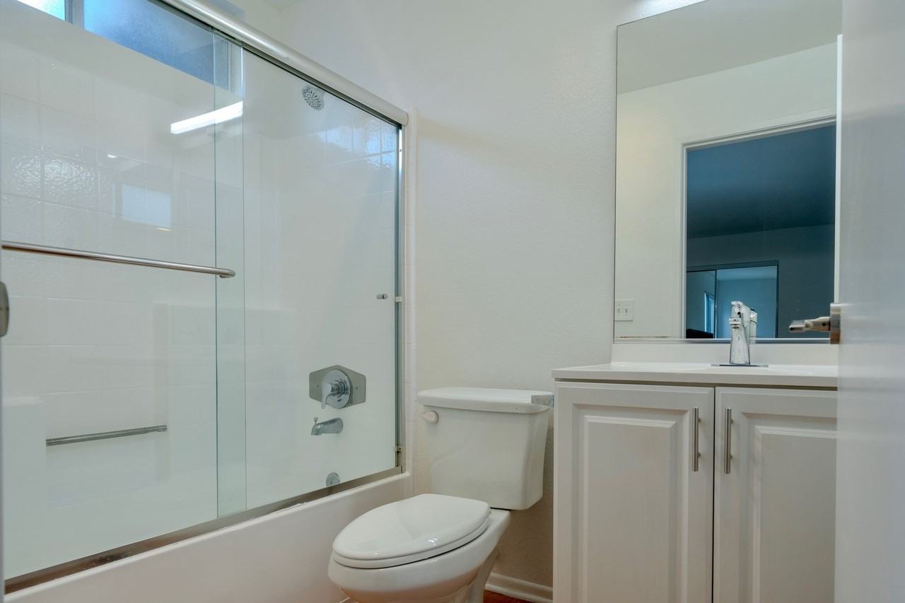 KBC Burbank - Photo 7 of 10