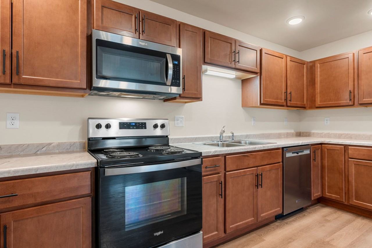 1318 Stone Ridge Road - Photo 2 of 50