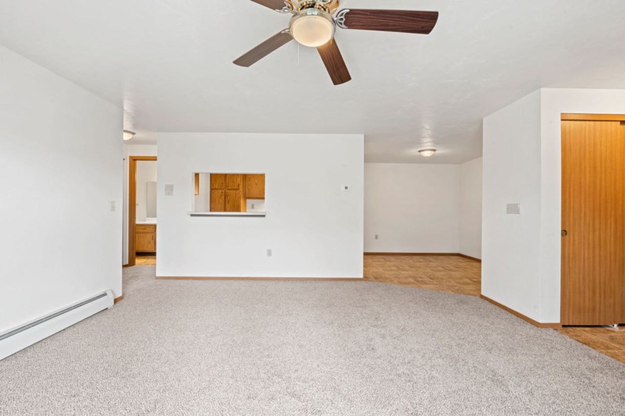 1553 Apple Tree Lane - Photo 7 of 29