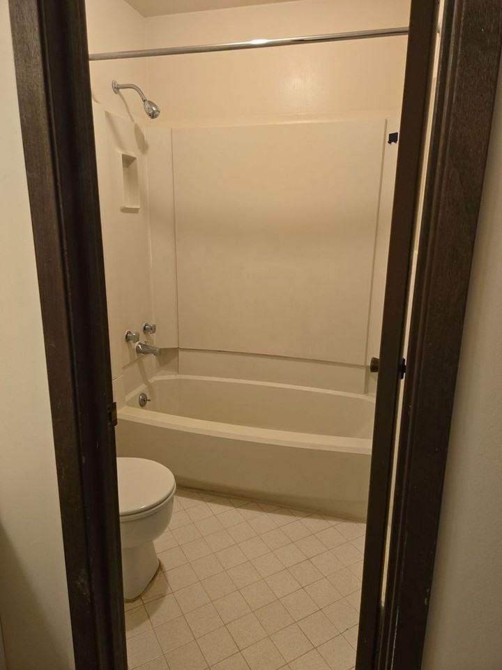 204 Yelton Court - Photo 5 of 9