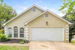 featured image of 110 Gingerbread Pl