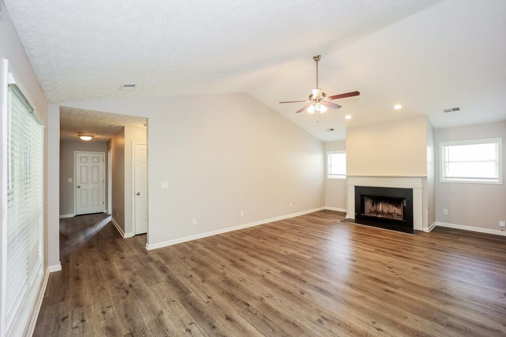 110 Gingerbread Pl - Photo 5 of 16