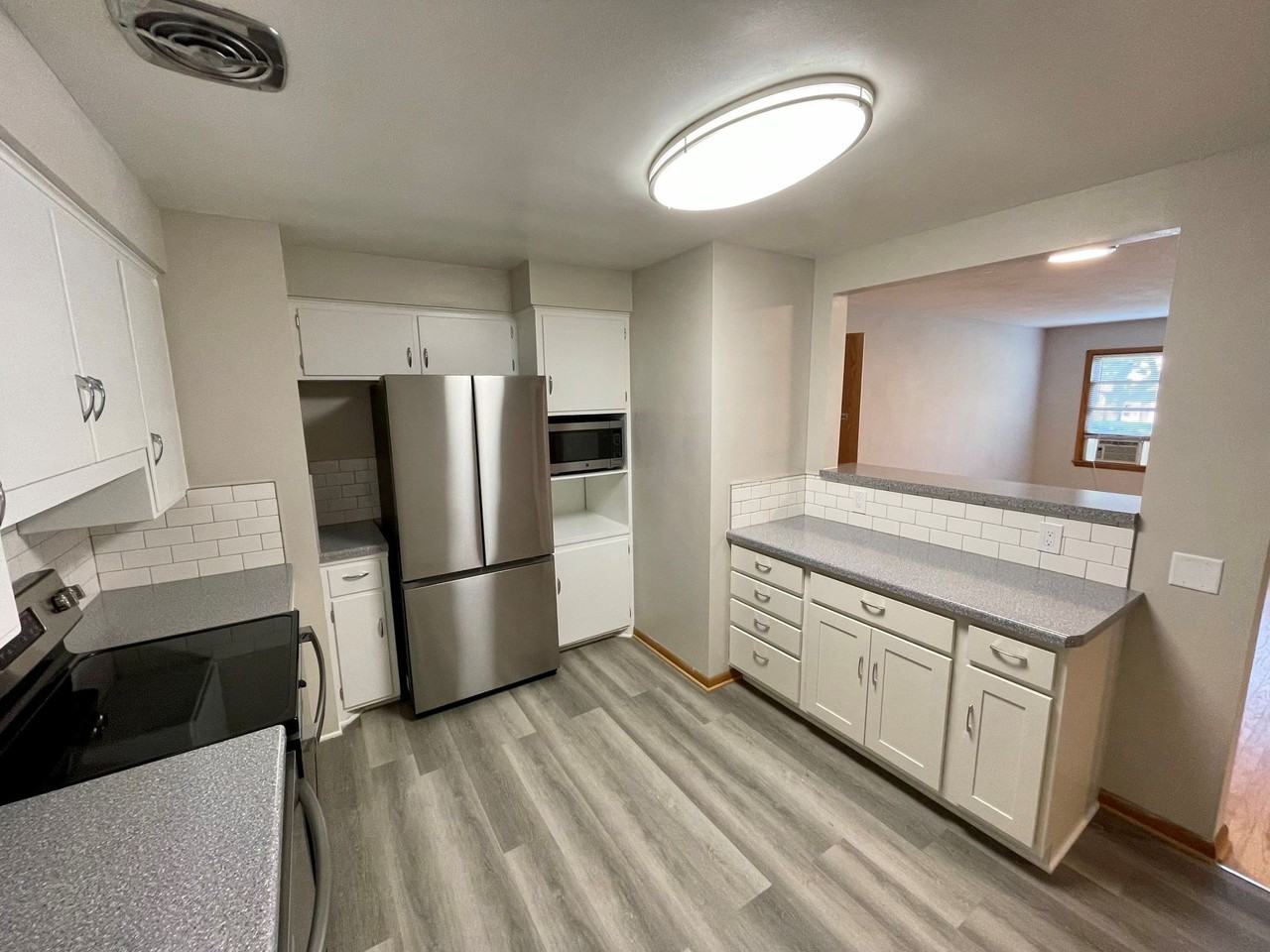 909 S Brooks St #6 - Photo 2 of 16