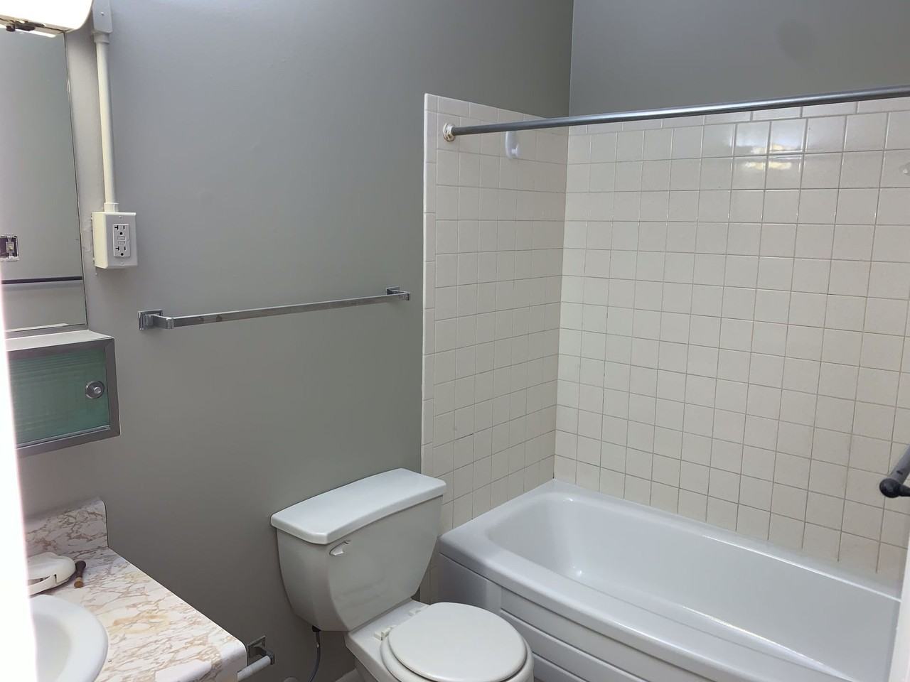 100-112  Lorene Place - Photo 7 of 9